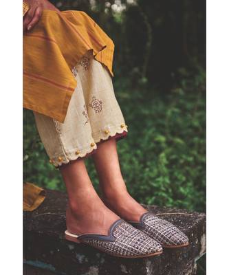Mustard Yellow Pure Cotton Embroidery Kurta With Cotton light Peach Pant 3