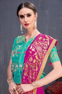 Dark pink embroidered georgette saree with blouse 4