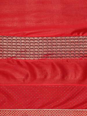 Red plain lycra saree with blouse 3