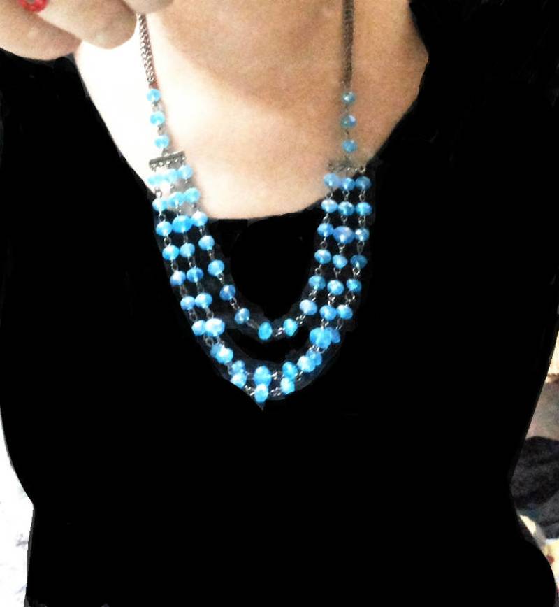 Western & stylish long necklace designed to welcome summer in style