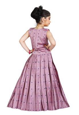 Kids Pink Cotton Silk Lehenga Choli Set For Girls 3