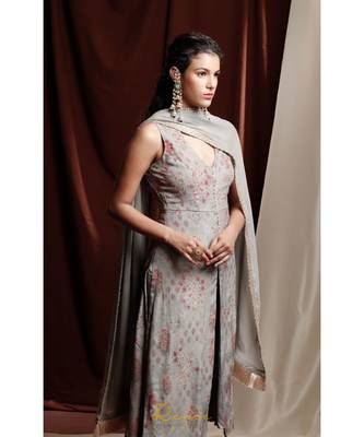 grey embroidered crepe kurta sets 3