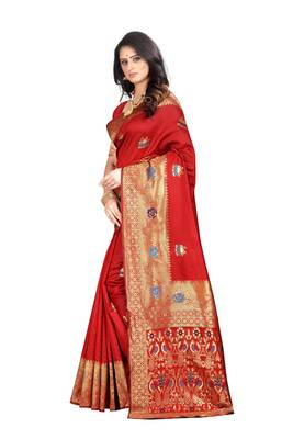 Red hand woven banarasi silk saree with blouse 3