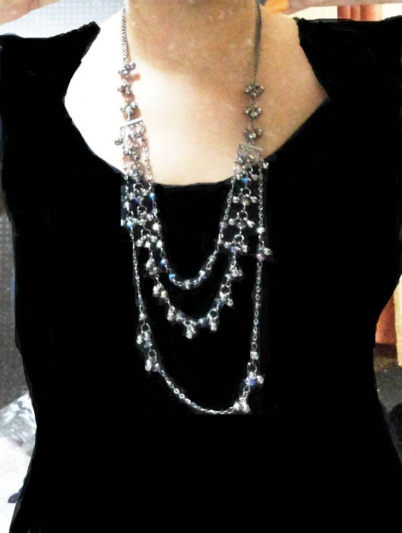 Western & stylish long necklace designed to welcome summer in style
