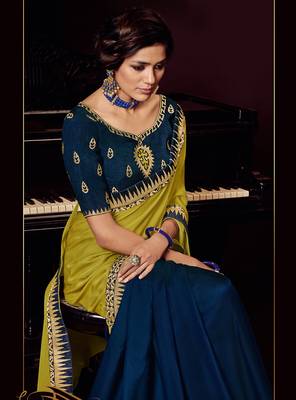 Yellow Embroidered Silk Blend Saree With Blouse 2