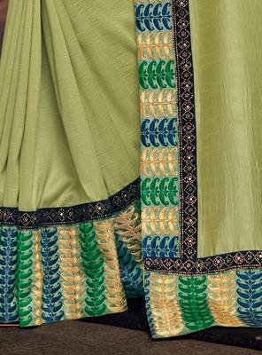 Green Embroidered Silk Blend Saree With Blouse 5
