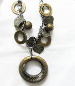 Round peandant necklace