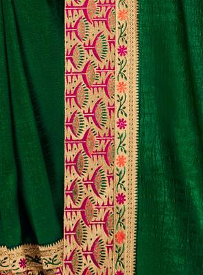 Green Embroidered Silk Blend Saree With Blouse 4