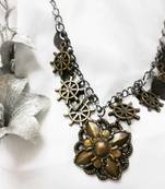Square flower design necklace