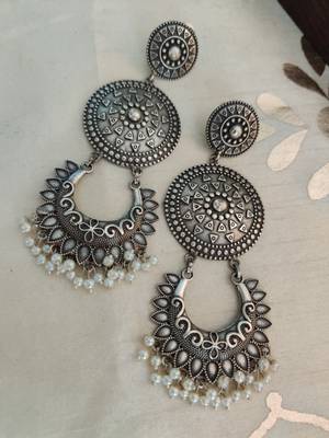 Long light weight Antique Silver Dangler 1