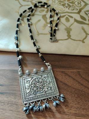 Black Tribal stone Necklace set 1