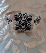 Adjustable Bracelet in kundan stone