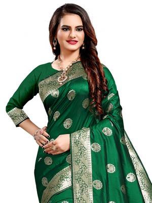 Green woven art silk sarees saree with blouse 4