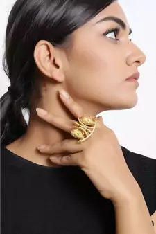 Twin Bana Ring