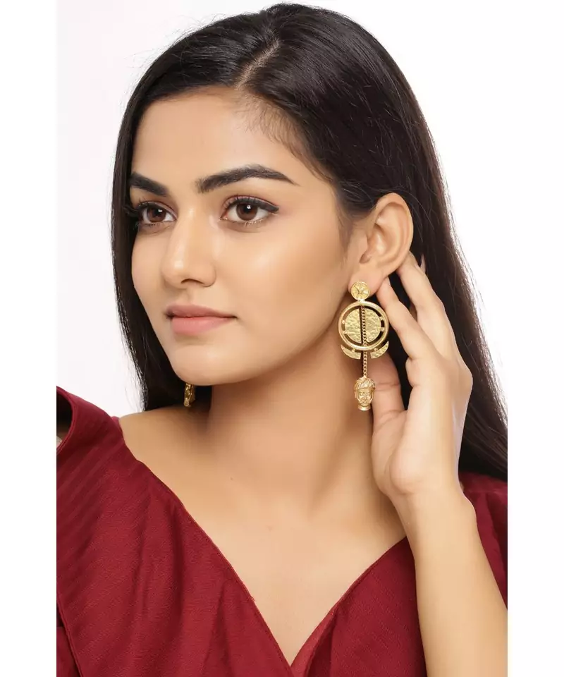 Dangling Swag Bana earrings