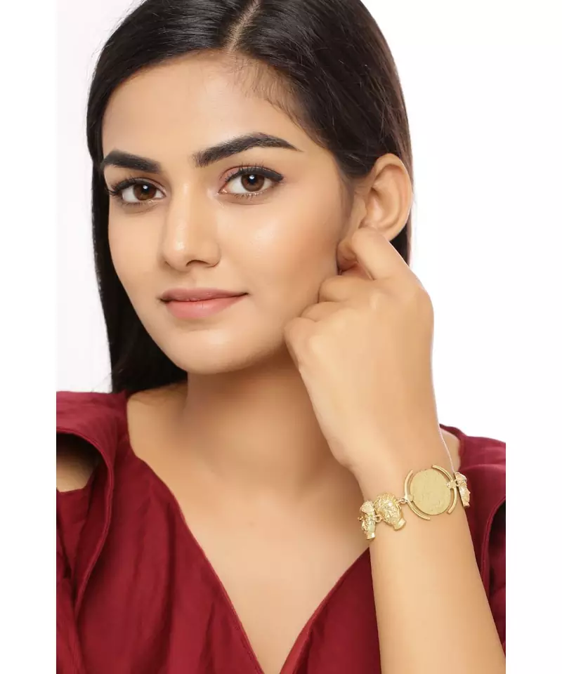 Scintillating Bana bracelets