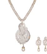 White pearl necklace-sets