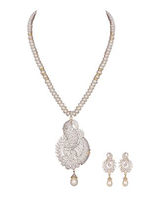White pearl necklace-sets 4