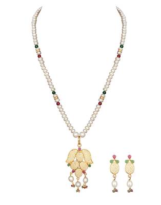 White pearl necklace-sets 4