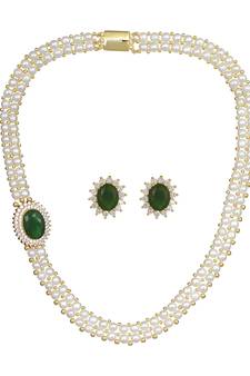 White pearl necklace-sets