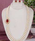 White pearl necklace-sets
