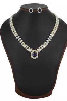 White pearl necklace-sets
