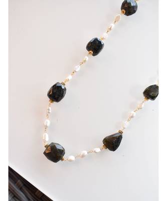 Contemporary Beaded Necklace Pearl and Black Semi Precious Stone 3