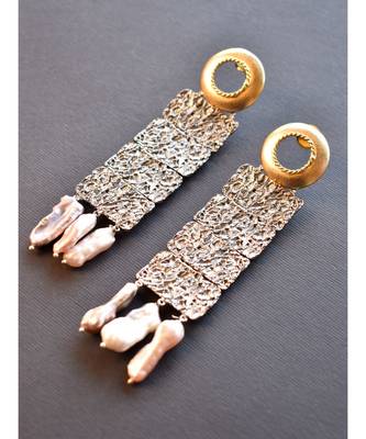Smart Unconventional Antique Danglers with Pearl Drops Gold 4