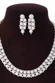 White pearl necklace-sets