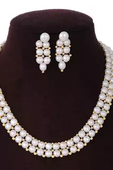 White pearl necklace-sets