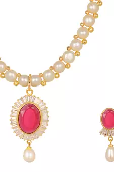 White pearl necklace-sets