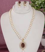 White pearl necklace-sets