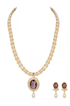 White pearl necklace-sets