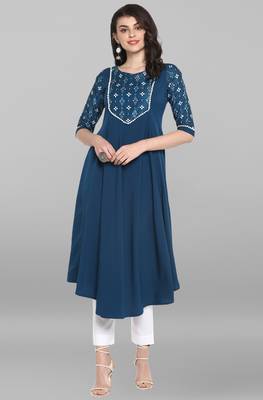 Women's green Poly Crepe Kurta 1
