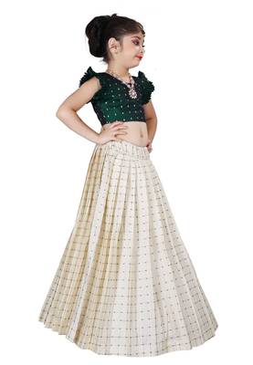 Kids Cotton Silk Green Blouse And White Lehenga Choli Set  3