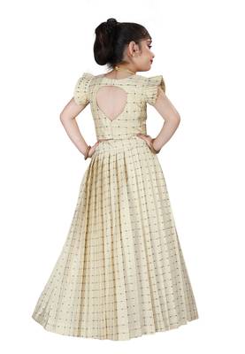 Kids Cotton Silk White Lehenga Choli Set  4