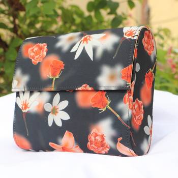 Worthyy Enterprises Printed Flap Clutch  3