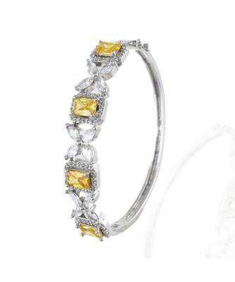 yellow topaz diamond classy look diamond bracelet 1