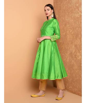 Set of Full Anarkali Silk Kurta with Brocade Pant. 3