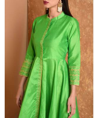Set of Full Anarkali Silk Kurta with Brocade Pant. 5