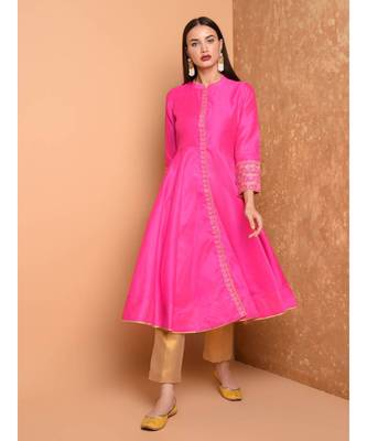 Set of Full Anarkali Silk Kurta with Brocade Pant. 2