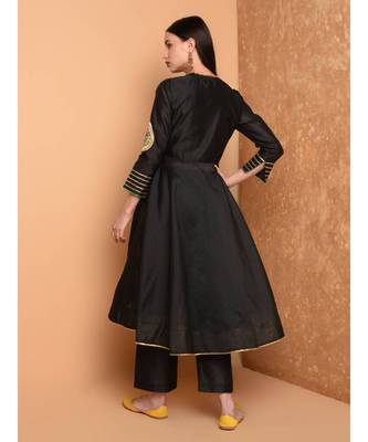 Set of Full Anarkali Silk Kurta with Brocade Pant. 6