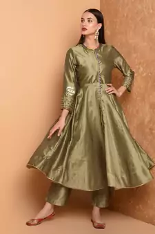 Set of Full Anarkali Silk Kurta with Brocade Pant.