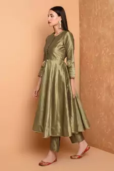 Set of Full Anarkali Silk Kurta with Brocade Pant.