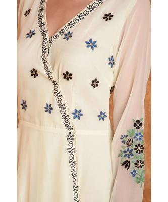 White Silk Embroidered Suit Set 5