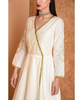White Silk Embroidered Suit Set 4