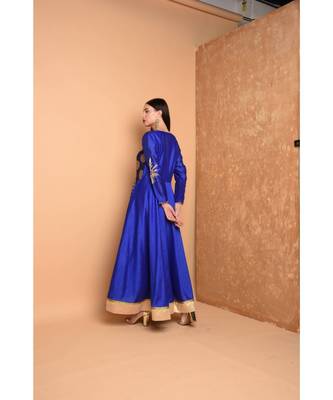 Blue Silk Embroidered Suit Set 5