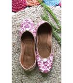 pink embroidery juttis