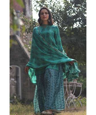 emerald suit set 1
