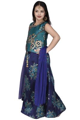 Sea Blue Floral Brocade Lehenga With Blue  Choli And Net Dupatta 3